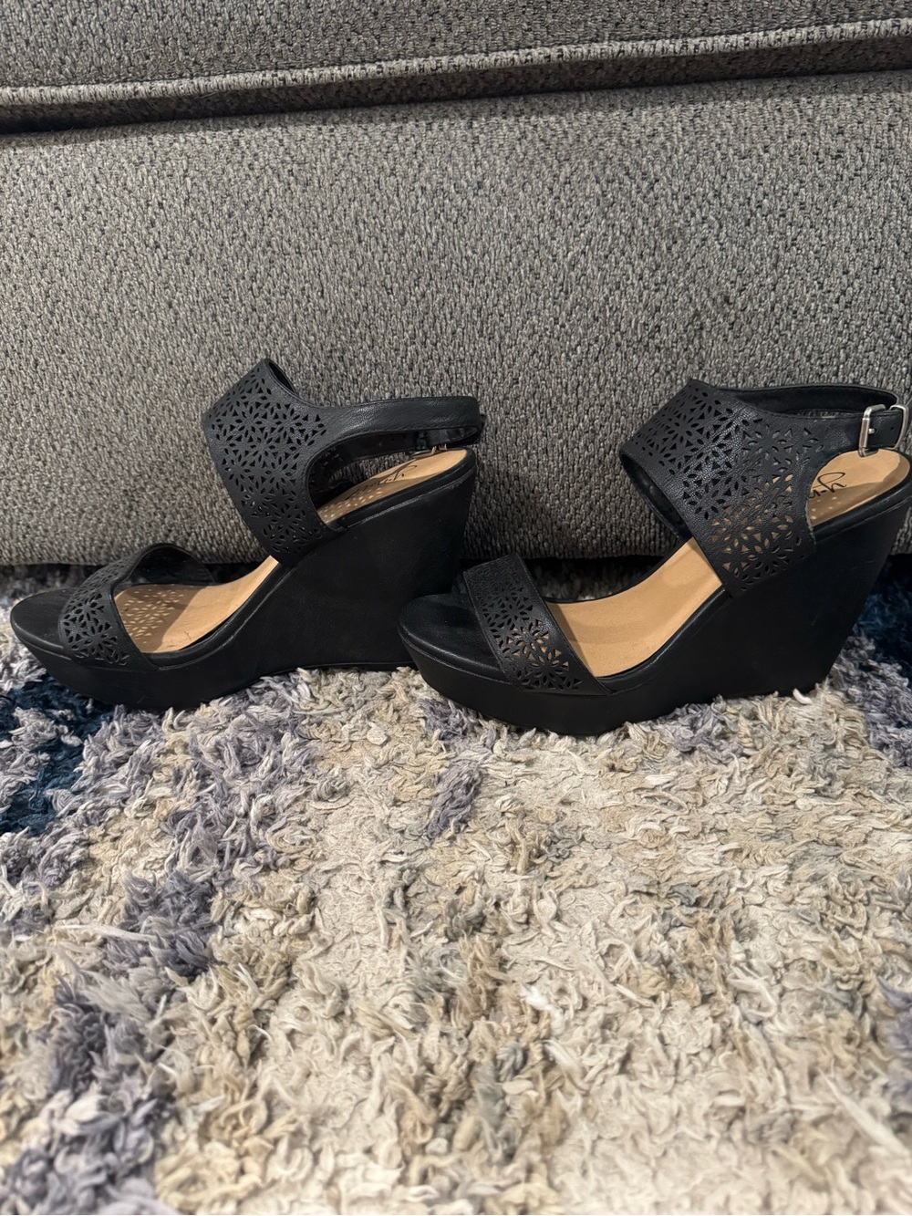 YNot Black Open Toe Platform Wedges - Picture 3 of 7